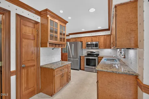 6125 Iris Drive Raleigh NC 27612