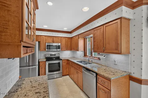 6125 Iris Drive Raleigh NC 27612