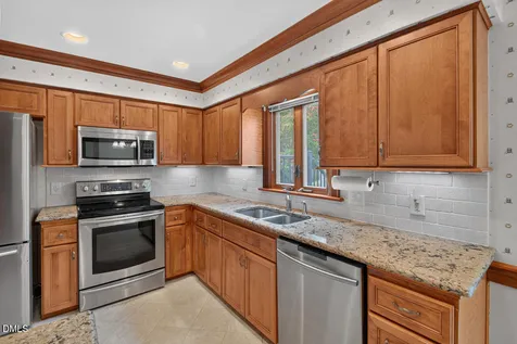 6125 Iris Drive Raleigh NC 27612