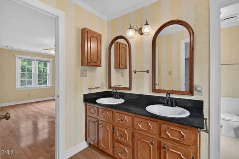 6125 Iris Drive Raleigh NC 27612