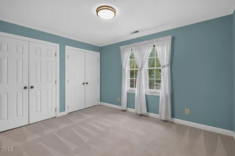 6125 Iris Drive Raleigh NC 27612