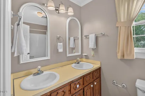 6125 Iris Drive Raleigh NC 27612