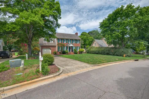 6125 Iris Drive Raleigh NC 27612