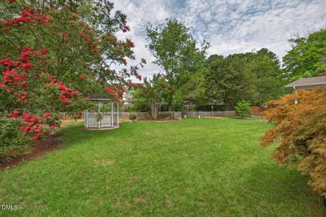 6125 Iris Drive Raleigh NC 27612