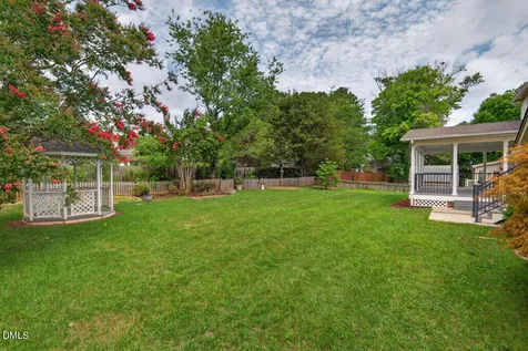 6125 Iris Drive Raleigh NC 27612