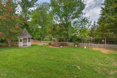 6125 Iris Drive Raleigh NC 27612