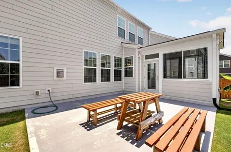 334 Stonehouse Drive Apex NC 27523