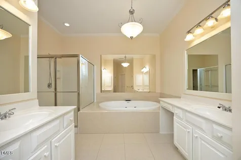 335 Bridgegate Drive Cary NC 27519
