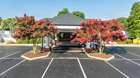 4929 Edinborough Road Greensboro NC 27406