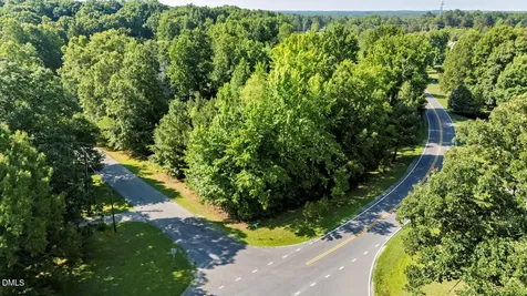 5303 Forest Oaks Drive Greensboro NC 27406