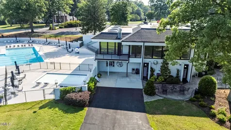 5303 Forest Oaks Drive Greensboro NC 27406