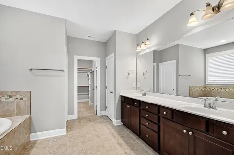 2204 Stillness Pond Lane Apex NC 27539