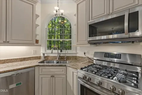 2509 Barton Ridge Court Raleigh NC 27613