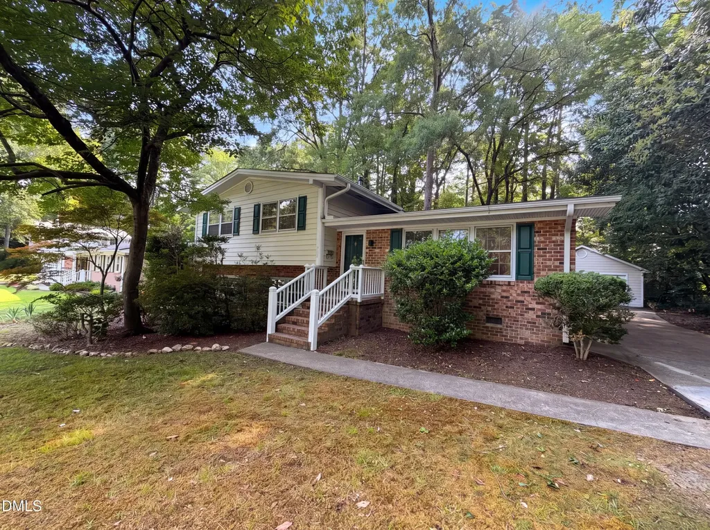 917 Hillview Drive Cary NC 27511
