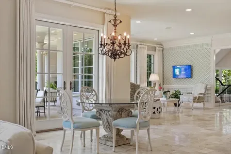 1015 Venetian Court Cary NC 27518