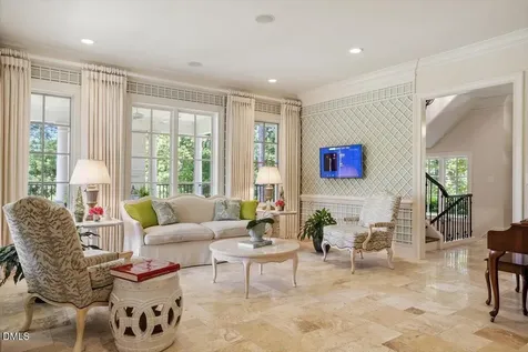 1015 Venetian Court Cary NC 27518