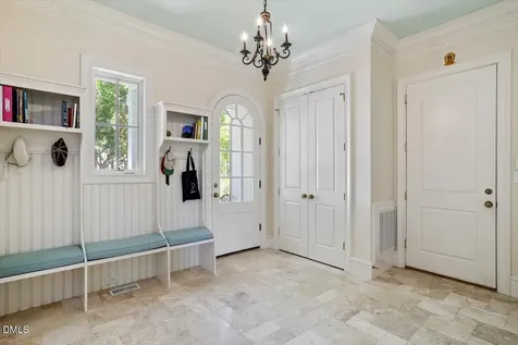 1015 Venetian Court Cary NC 27518
