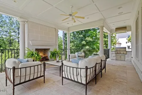 1015 Venetian Court Cary NC 27518