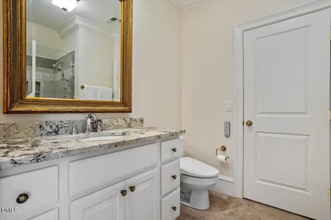 1015 Venetian Court Cary NC 27518