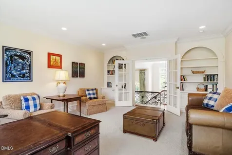 1015 Venetian Court Cary NC 27518