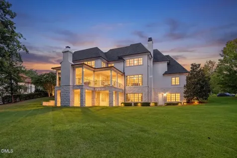 1015 Venetian Court Cary NC 27518