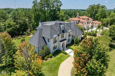 1015 Venetian Court Cary NC 27518