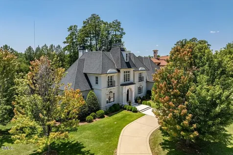 1015 Venetian Court Cary NC 27518