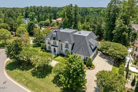1015 Venetian Court Cary NC 27518
