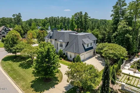1015 Venetian Court Cary NC 27518