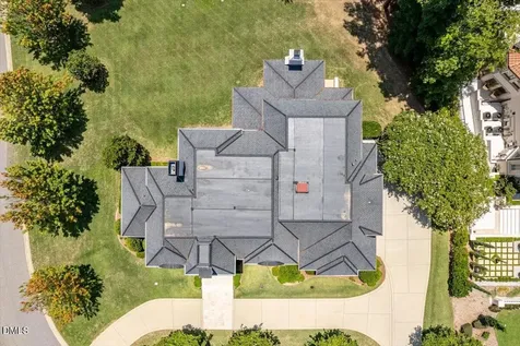 1015 Venetian Court Cary NC 27518