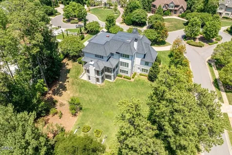 1015 Venetian Court Cary NC 27518
