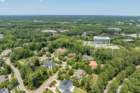 1015 Venetian Court Cary NC 27518
