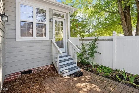 10905 Flower Bed Court Raleigh NC 27614