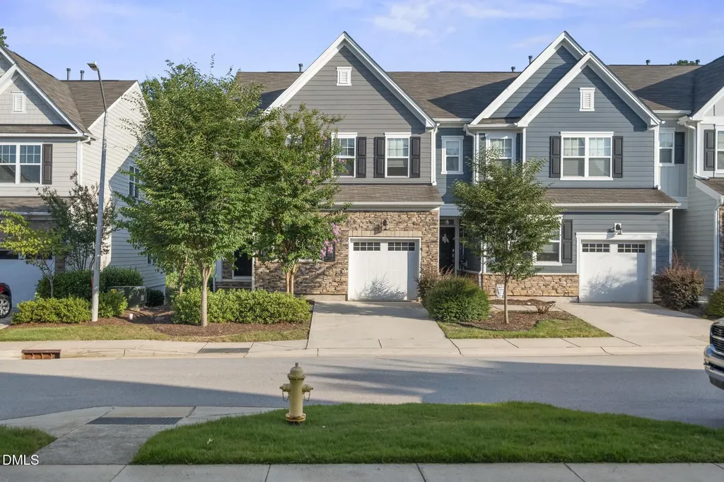229 Daisy Grove Lane Holly Springs NC 27540