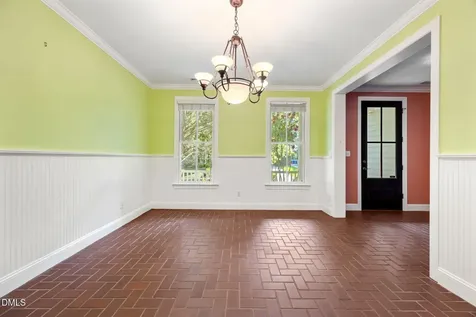 127 Graylyn Drive Chapel Hill NC 27516