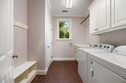 127 Graylyn Drive Chapel Hill NC 27516