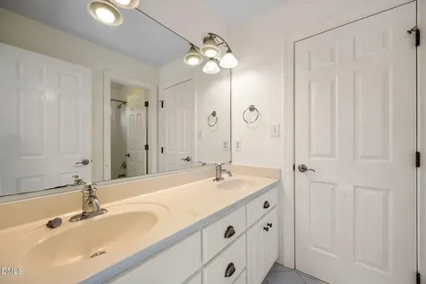 127 Graylyn Drive Chapel Hill NC 27516