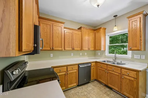 412 W Ballentine Street Holly Springs NC 27540