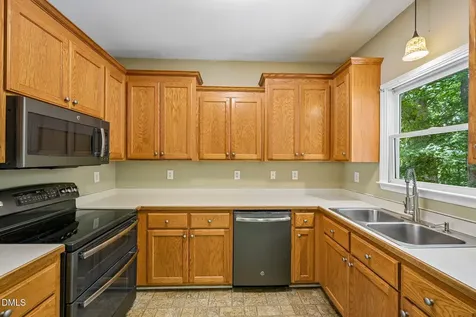 412 W Ballentine Street Holly Springs NC 27540