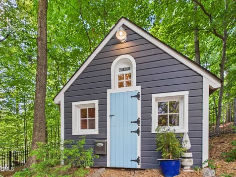 121 Hayworth Drive Chapel Hill NC 27517