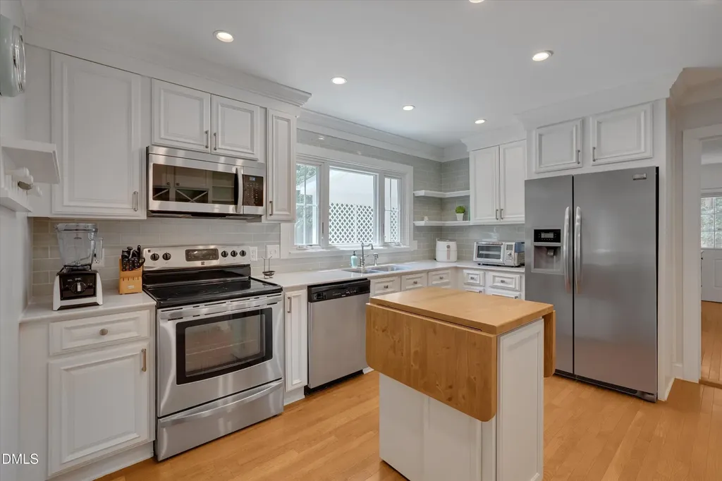 410 Colony Woods Drive Chapel Hill NC 27517
