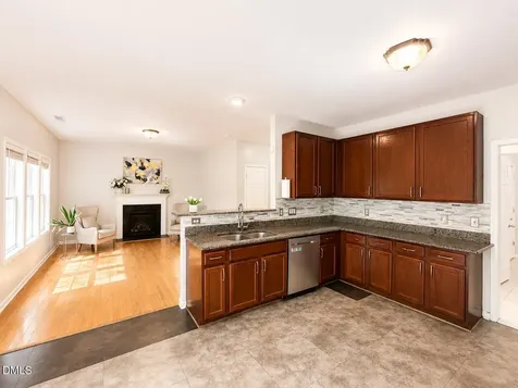2916 Smooth Stone Trail Raleigh NC 27610