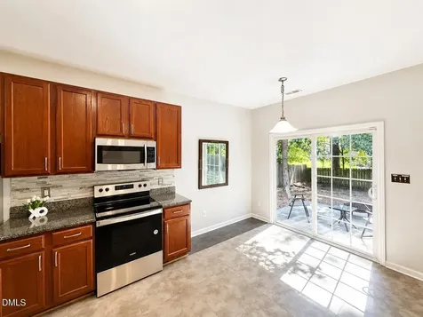 2916 Smooth Stone Trail Raleigh NC 27610
