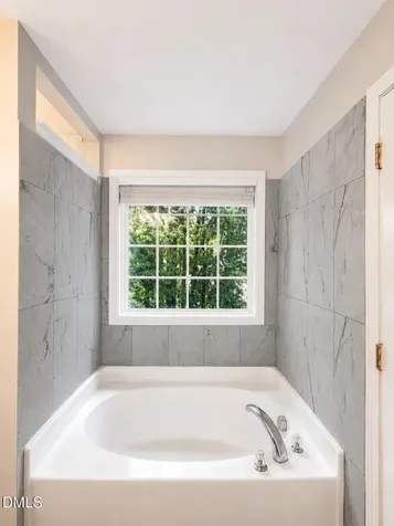 2916 Smooth Stone Trail Raleigh NC 27610