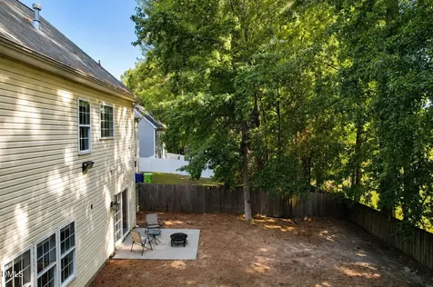 2916 Smooth Stone Trail Raleigh NC 27610