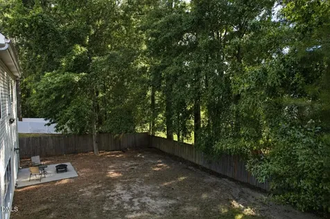 2916 Smooth Stone Trail Raleigh NC 27610