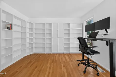 8317 Hobhouse Circle Raleigh NC 27615