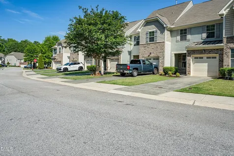 1124 Contessa Drive Cary NC 27513