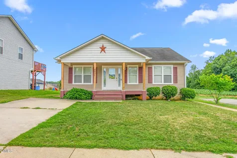 4025 Gloria Ridge Winston Salem NC 27107