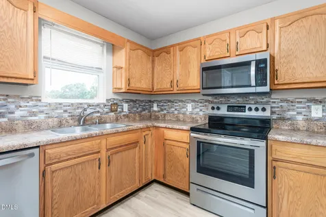 4025 Gloria Ridge Winston Salem NC 27107